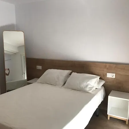 Pescadors Trg 貝尼多姆